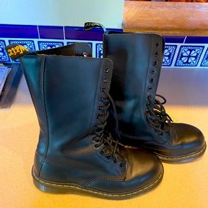 14 Eye Lace Up Steel Toe Dr. Martens. Brand New. Rare!!! Black Size Mens 10